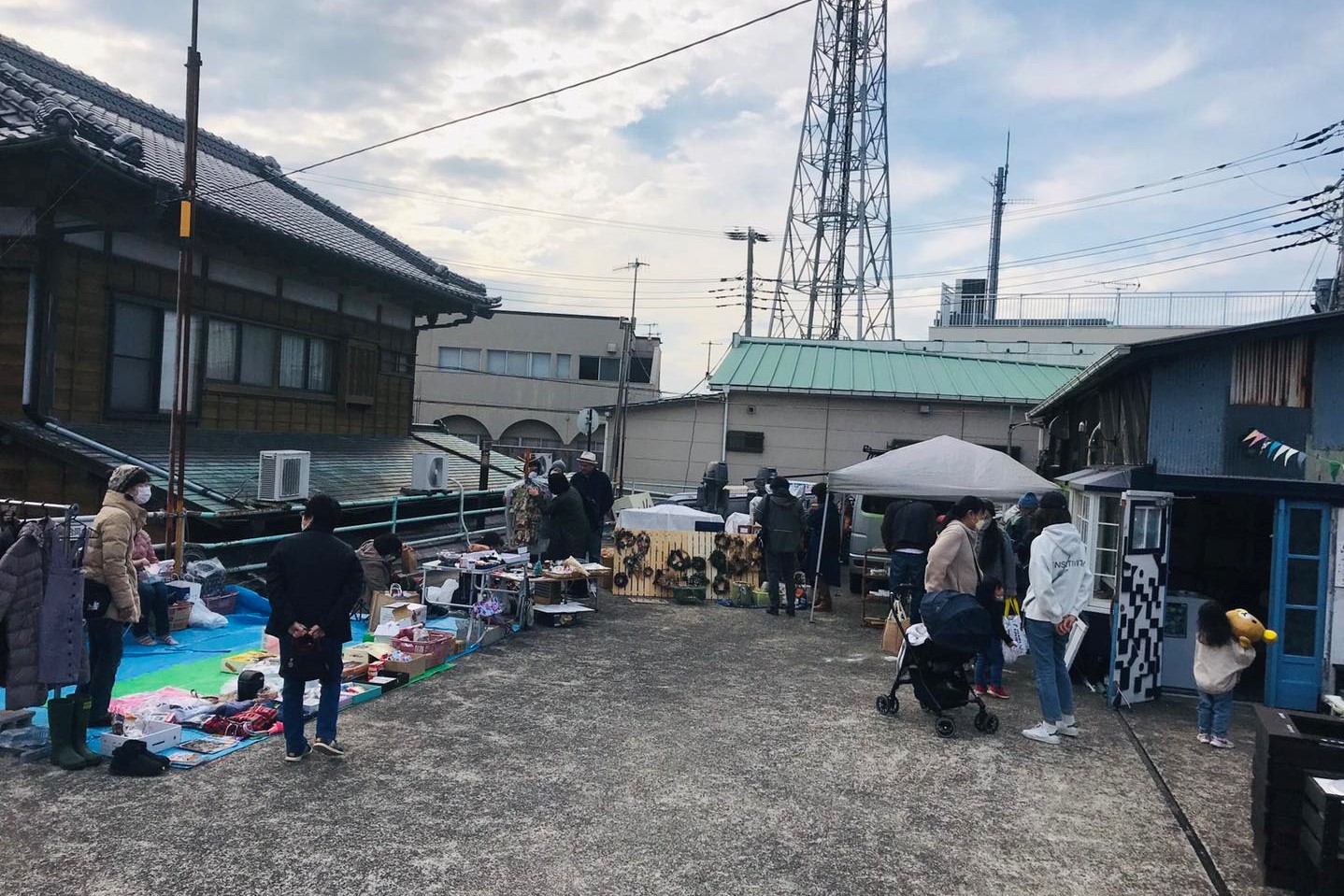 館山駅前交流拠点 ねじ