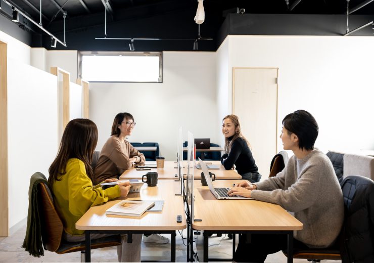 Coworking Space Flat Café&Bar