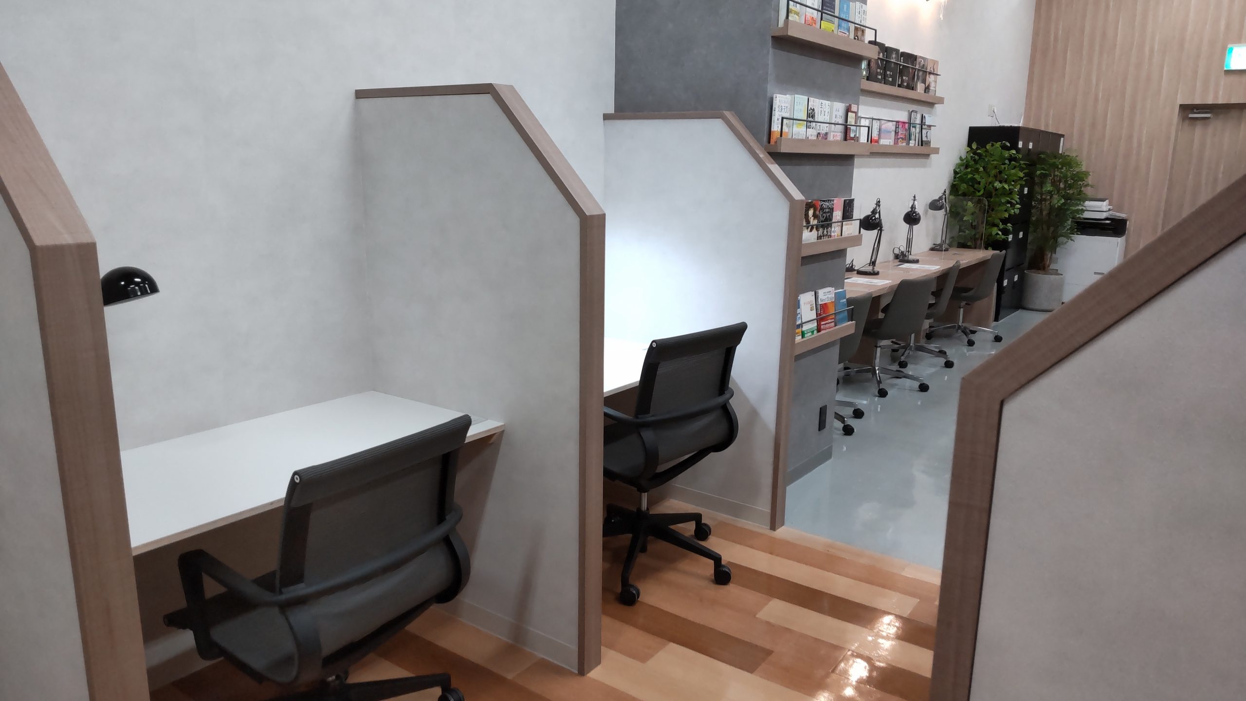 Miraiya Bookmark Lounge 幕張店