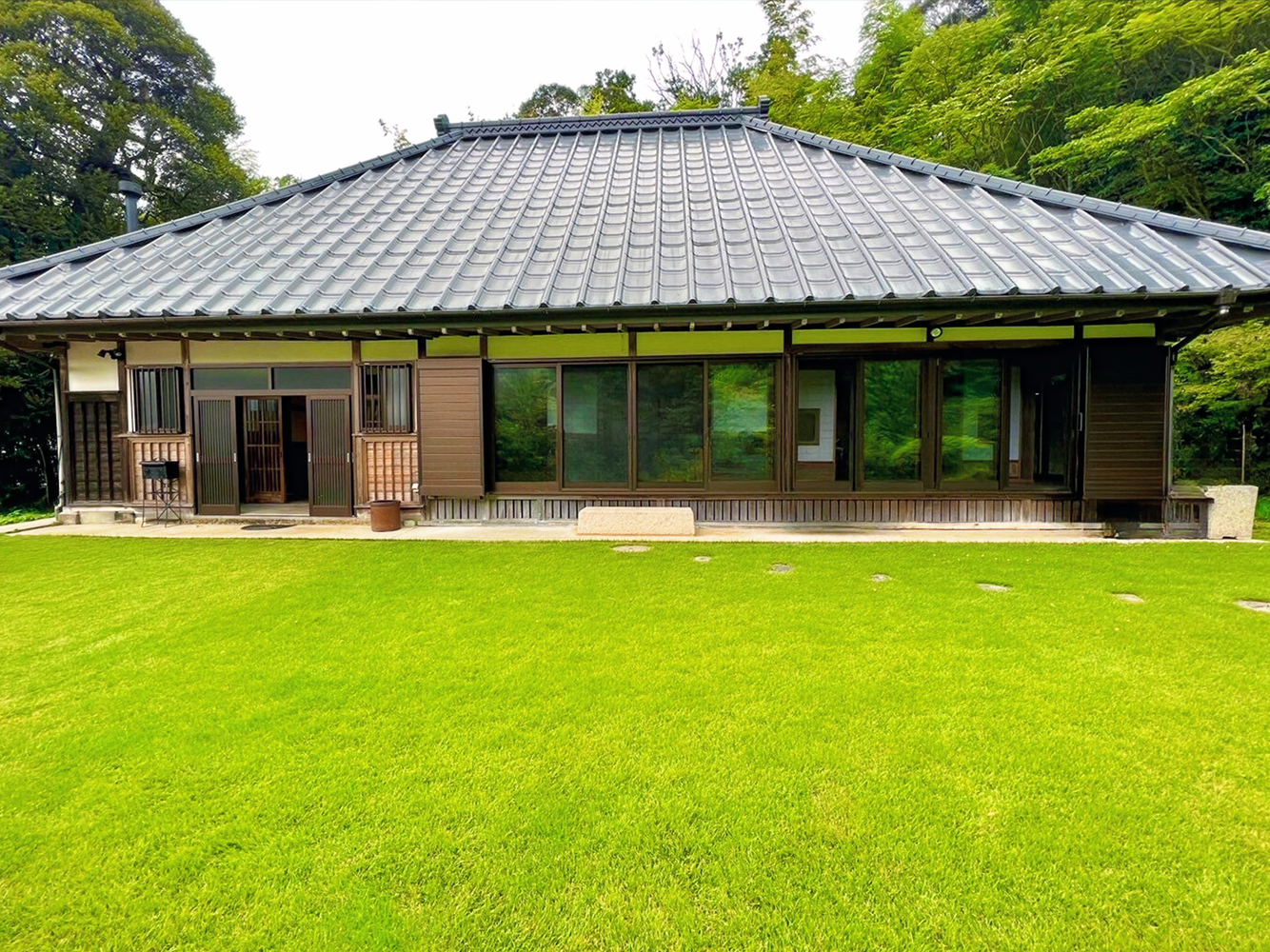 香取はちさんろく
